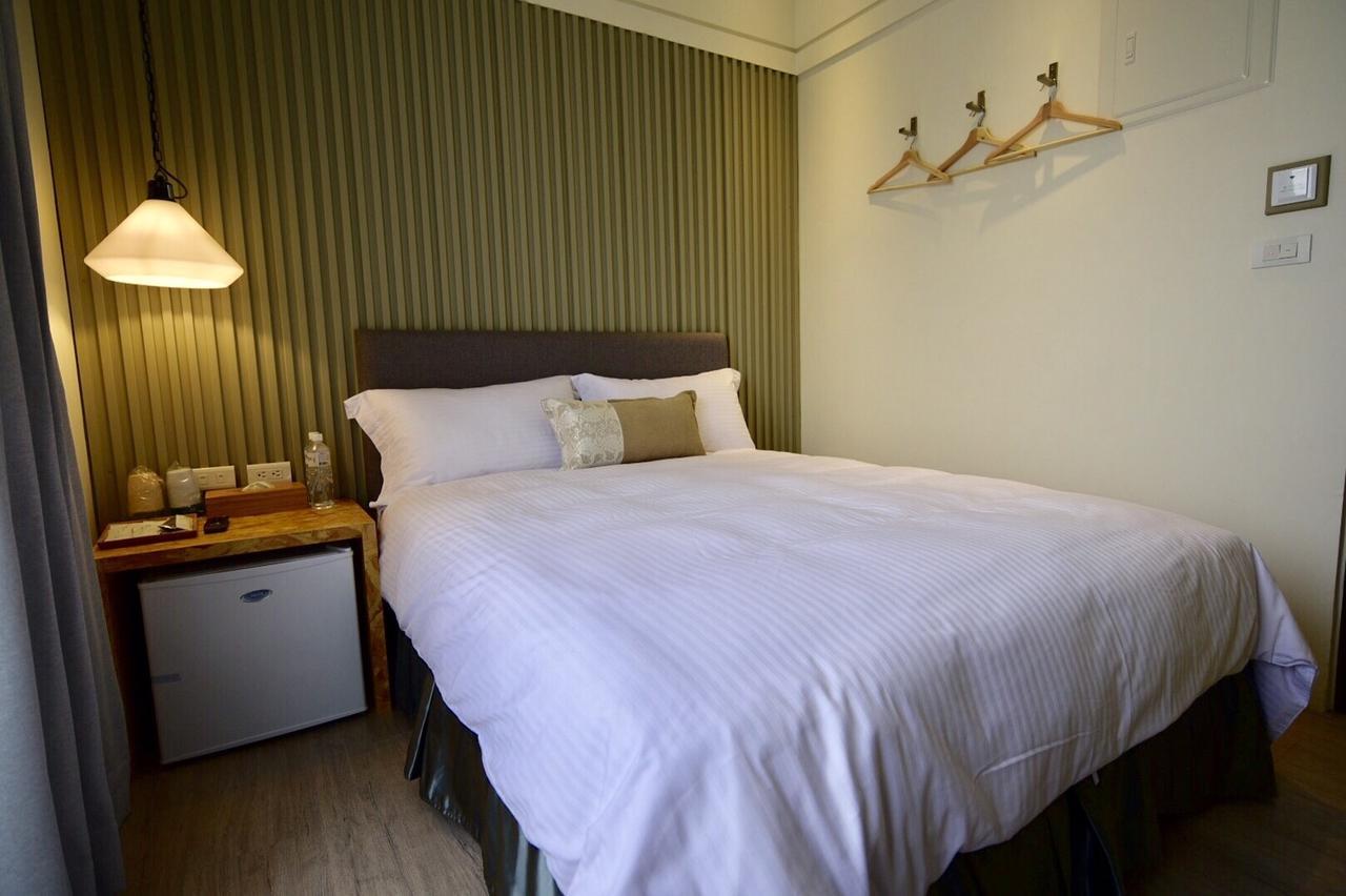 Sakagami Hotel Tainan Bagian luar foto